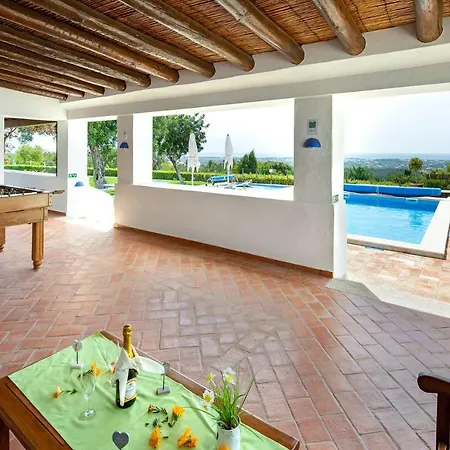 Villa Sleeps 10 Pool Wifi