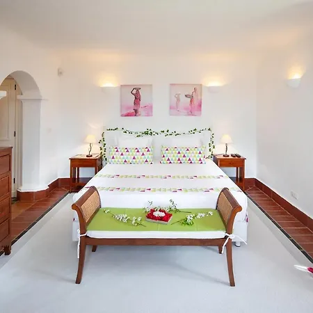 Sleeps 10 Pool Wifi * Боликейме